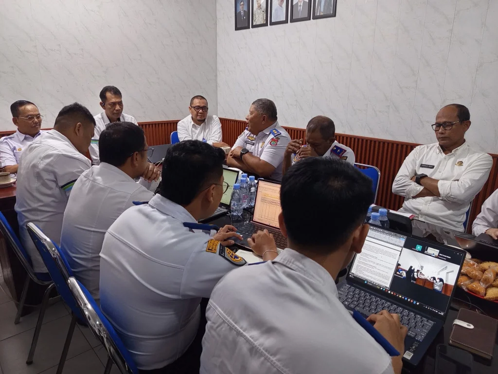 KMP Tanjung Api Berlayar Lagi, Mobilitas Warga Kepulauan Kembali Terlayani