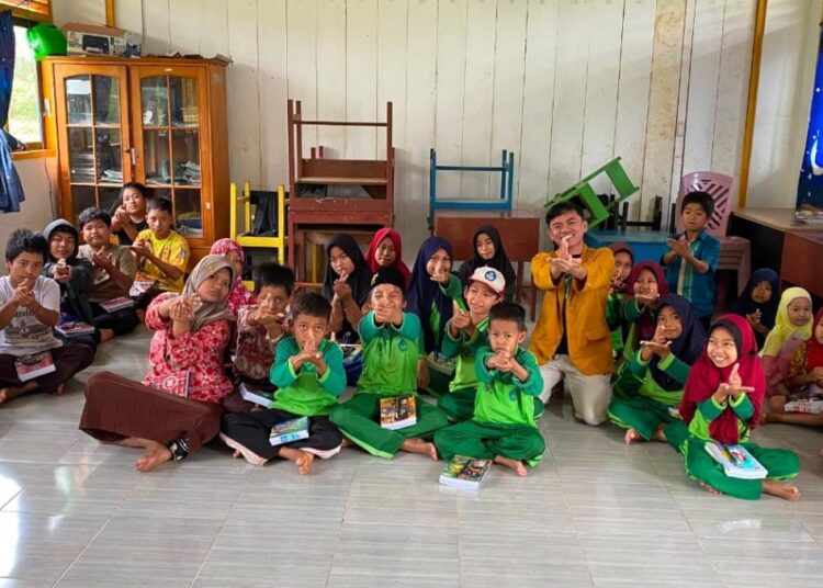 Sambut Milad ke-65, PD IPM Banggai Tebar Kehangatan di Pedalaman Tombiobong
