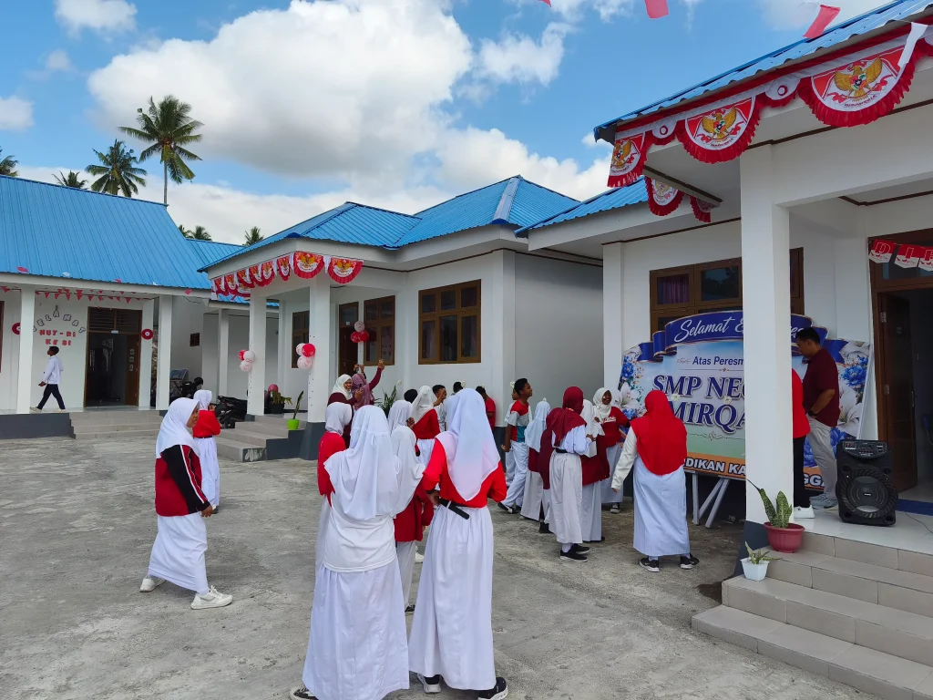 Sambut HUT Ke-81 RI, SMP Negeri Mirqan Luwuk Gelar Lomba Antar Siswa
