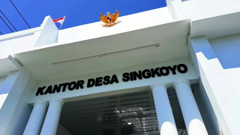 Diresmikan Bupati Banggai,   Kantor Desa Singkoyo Kini Beroperasi